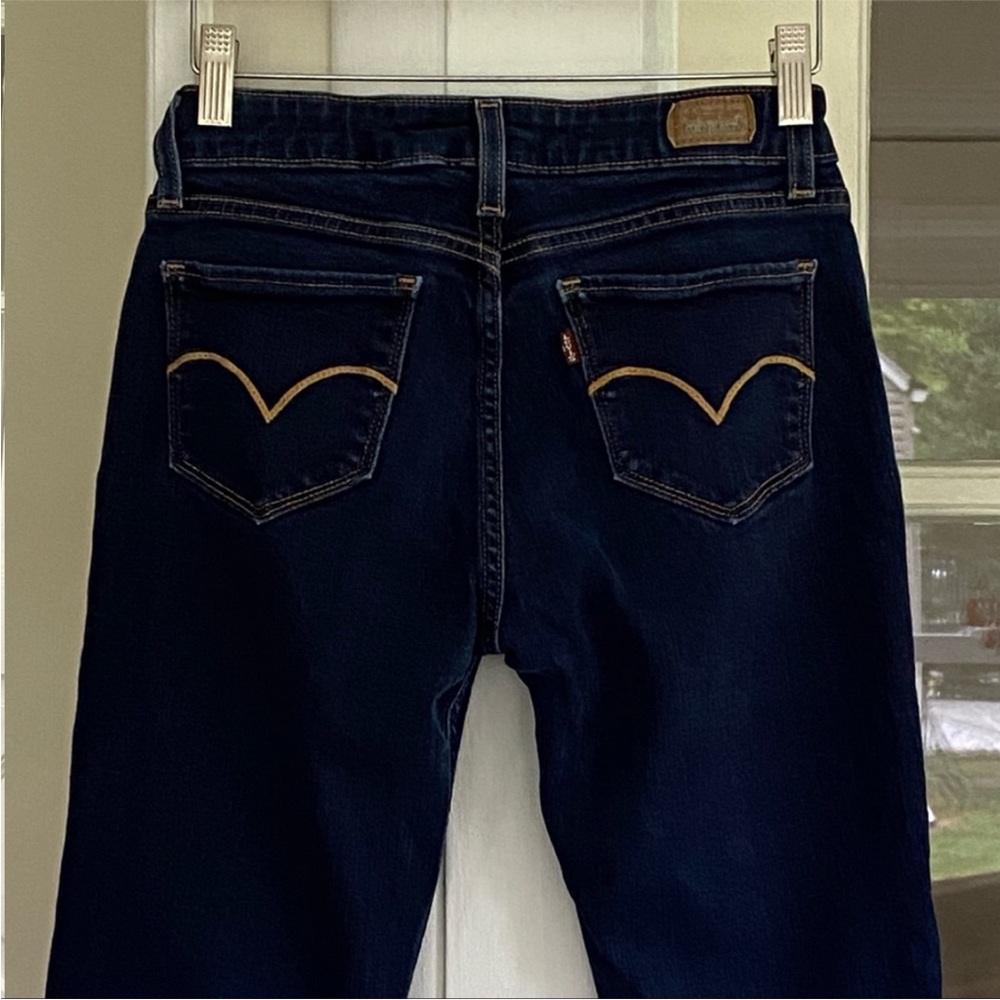 Levi's Jeans - Picture 3 of 13